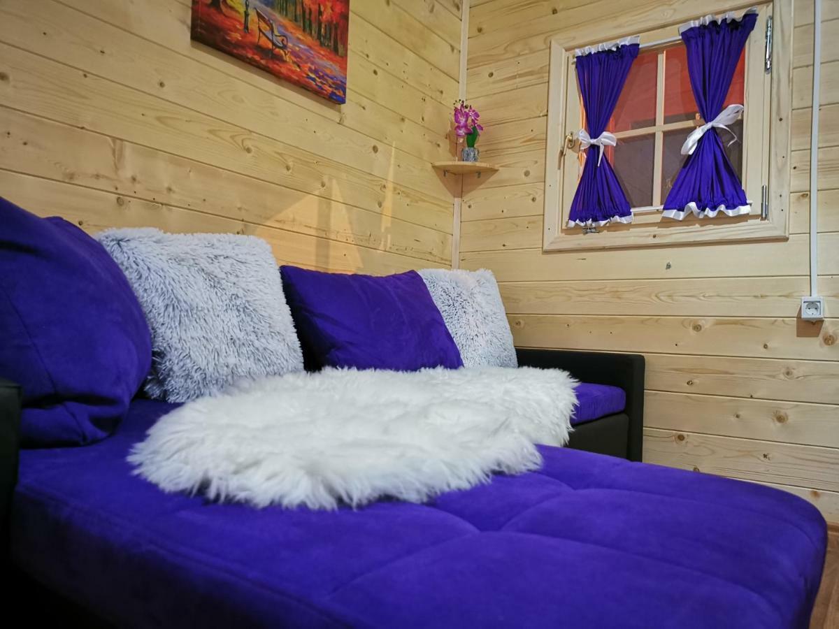 Cottage La Sierra With Jacuzzi Korenica Exterior photo